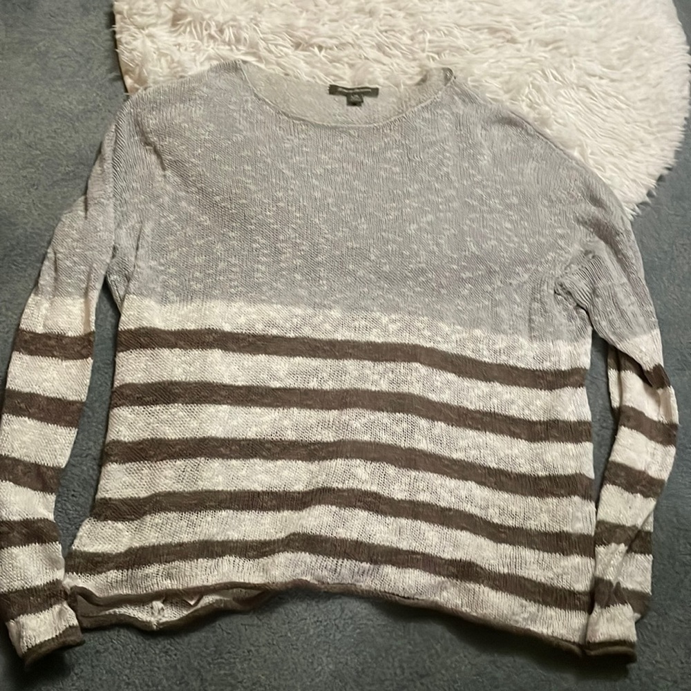 Multicolor ladies sweater. Size large.
